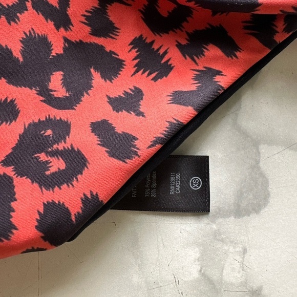 Beach Riot Rocky Sports Bra Love Red Racer Back Size XS - Picture 3 of 4